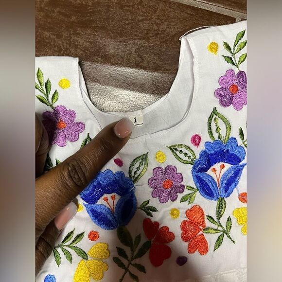 Mexican floral embroidery sleeveless dress sz 1 - Picture 2 of 5